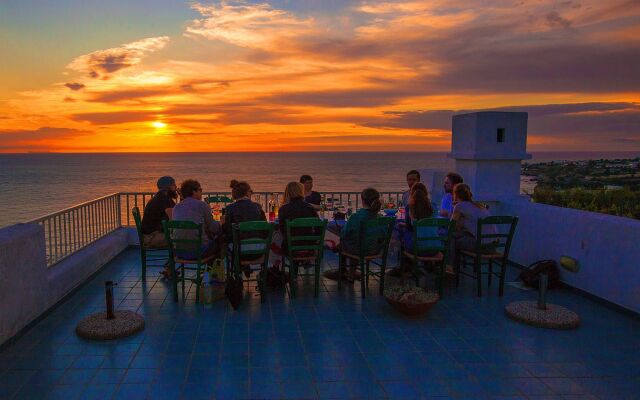 Paradise Beach Hostel