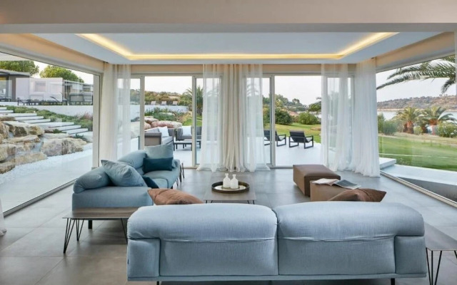 Tiamo Secrets Leading Villas White House