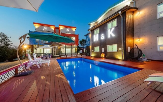 Gyeongju M and K Pool Villa Pension