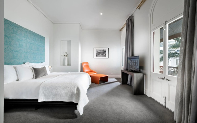 The Melbourne Hotel