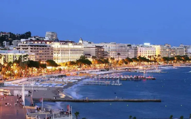 Superbe Studio in Cannes 450m sea & parking