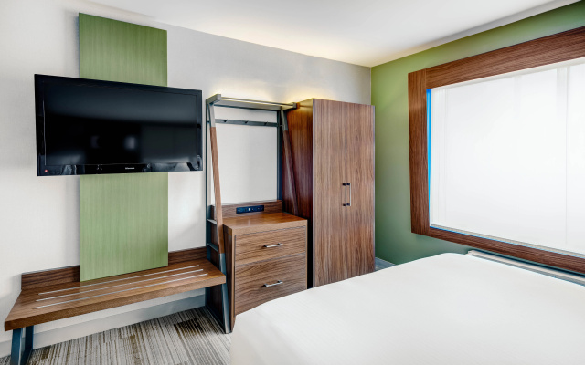 Holiday Inn Express Woodbridge by IHG
