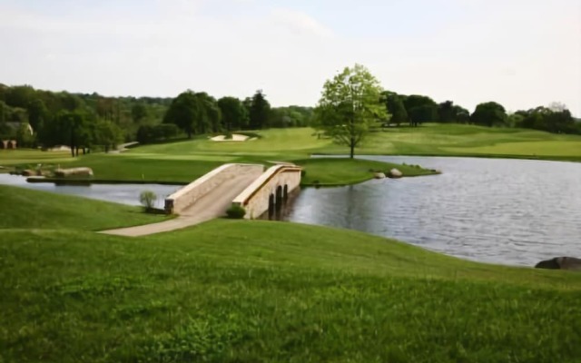 Chubb Hotel & Conference Center
