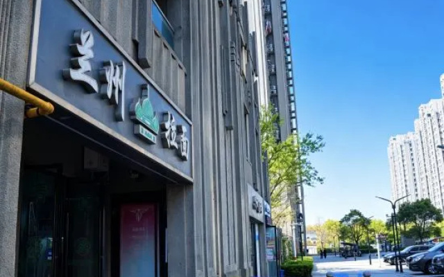 Meidu Cinema-Style Apartment – Exterior – Shanghai