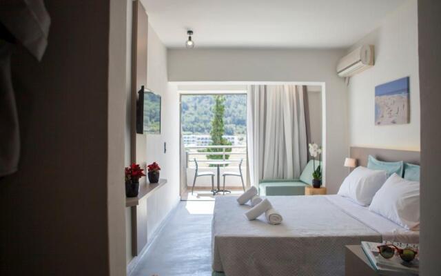 Hotel Kriamos Blue