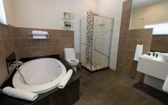 Sandalwood Lodge