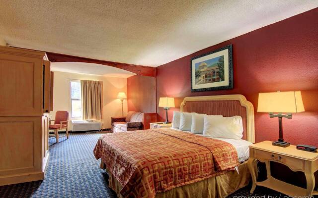 Red Roof Inn Atlanta - Six Flags