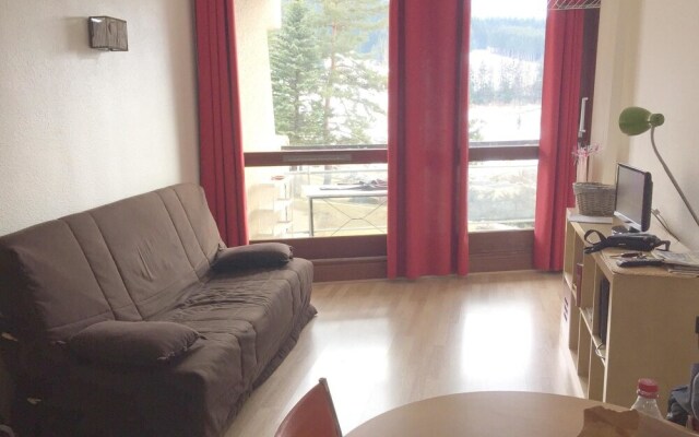 Studio in Villard-de-lans, With Wonderful Mountain View, Balcony and W