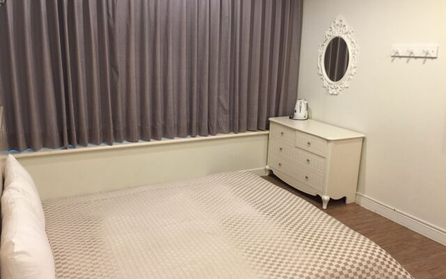 85 Night View Inn