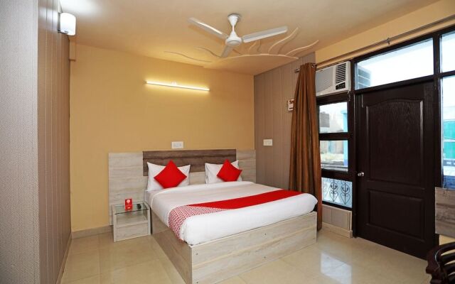 OYO Flagship 16602 NIT Faridabad