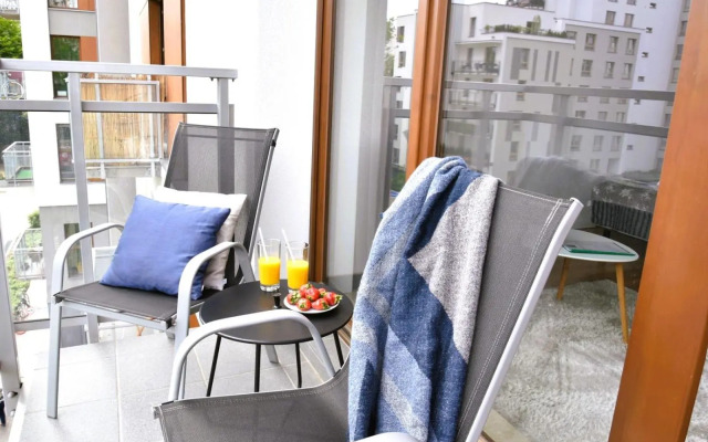 Vista Residence Airport