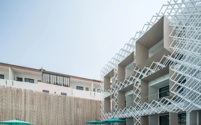 Yanud Residence