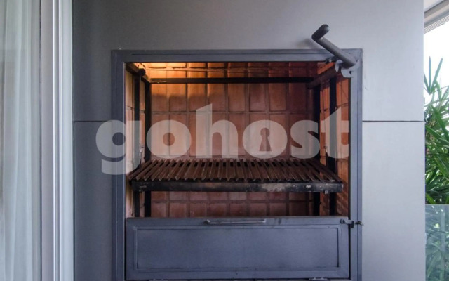 Tranquilo y cómodo apartamento en Villa Morra 2D006