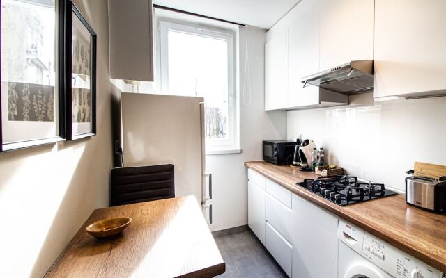 Saska Kepa Velvet Apartment