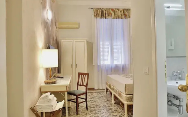 Madama Guest House
