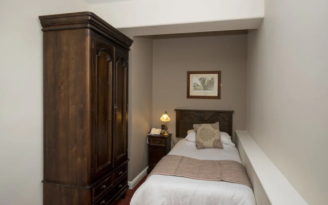 White Lion Royal Hotel