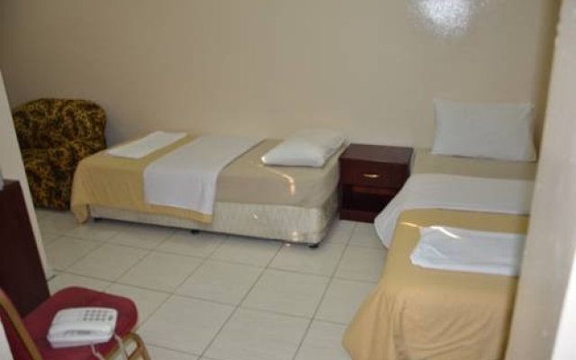 Golden Star Hotel