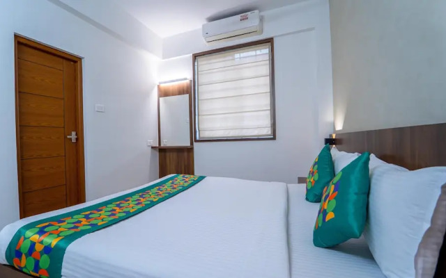 Treebo Petals Suites