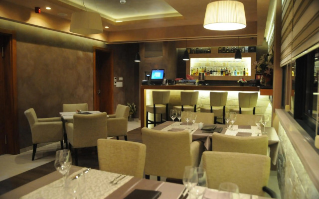 Porto In Hotel