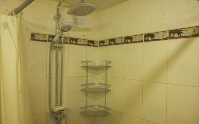 Captain Cook Apartments