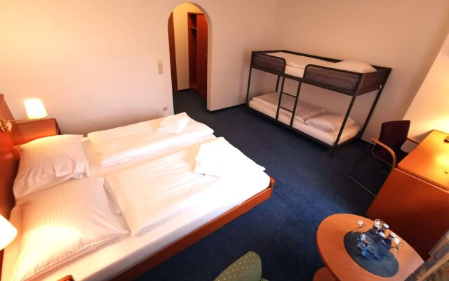 A8 Hotel im Darchinger Hof, Bed & Breakfast
