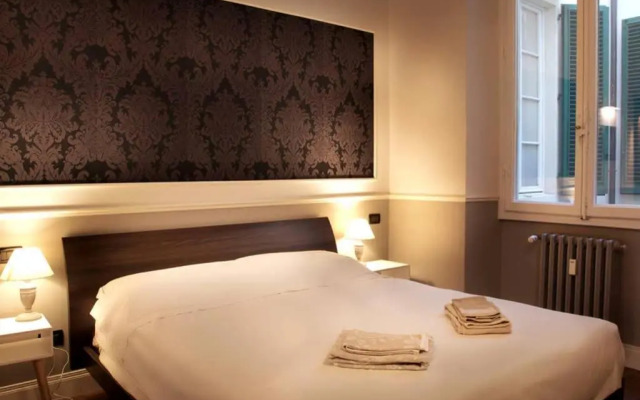 Dandy House on the Arno River