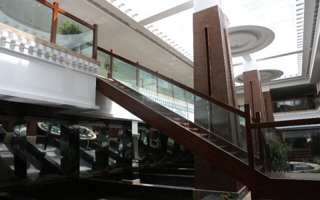 Qomo Langzong Hotel