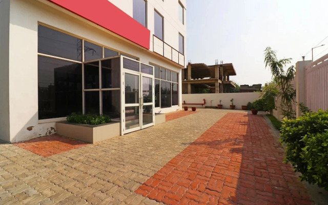 Hotel Nano by OYO Rooms