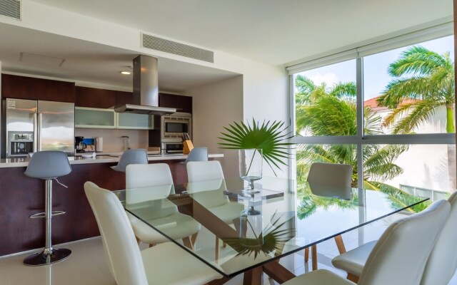 Mareazul Casa Quetzal 3 Bedroom Apts by RedAwning