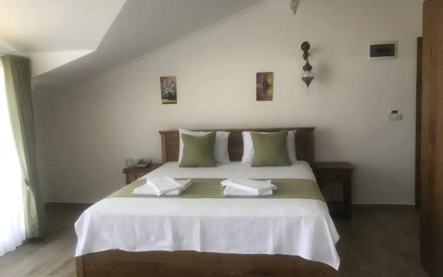 Infinity Ruby Hotel