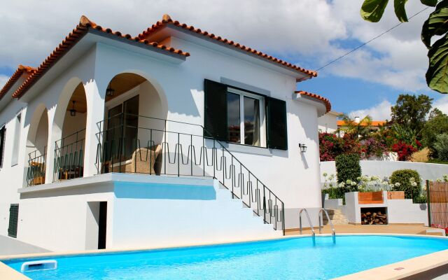 Lovely A/C family villa, walking distance to the sea and amenities - Villa Amélia