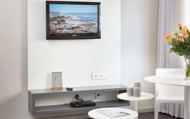 First Group Riviera Suites