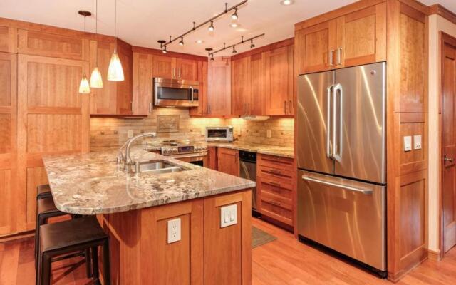 Silverglo Condominiums Unit 209