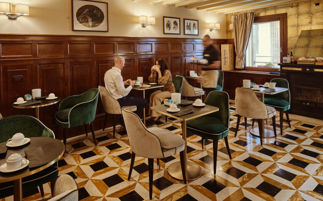 Unahotels Ala Venezia - Adults Only