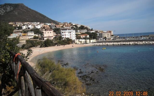 Apartment with 3 Bedrooms in Cala Gonone