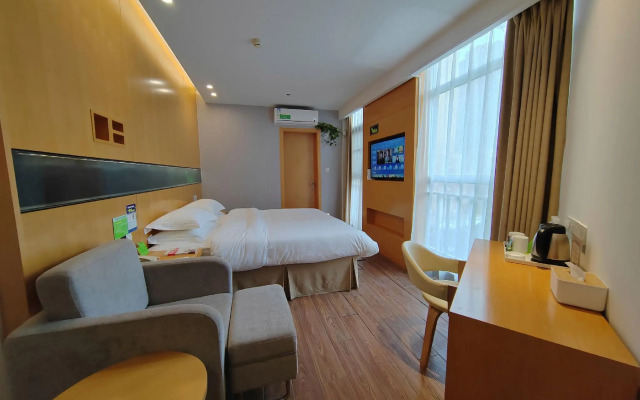 Vatica Xuzhou High Speed Railway Station Hotel