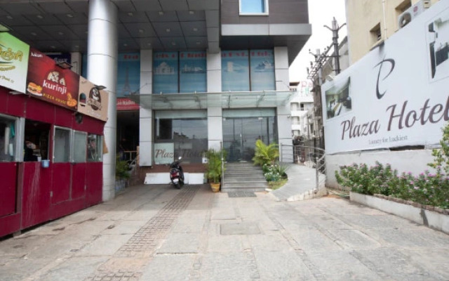 V Grand By OYO Rooms