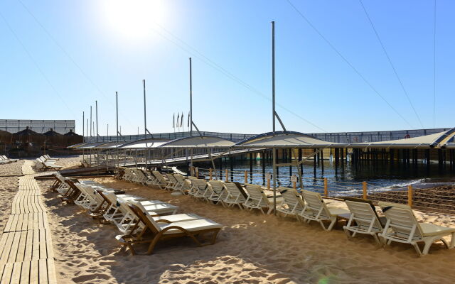 Adenya Hotel & Resort