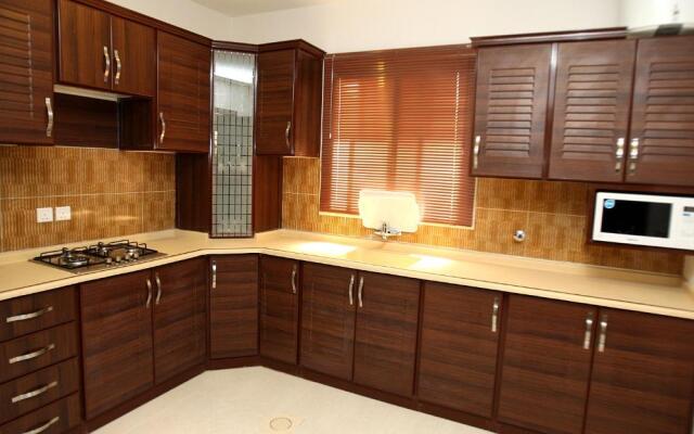 Rest Night Serviced Apartments - AL Nafal