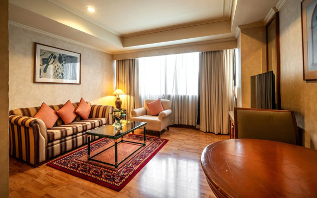 Rembrandt Hotel & Residences