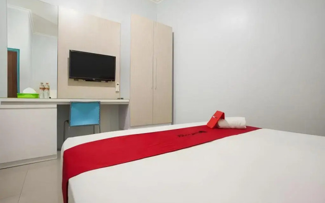 RedDoorz @ Kartohardjo Madiun