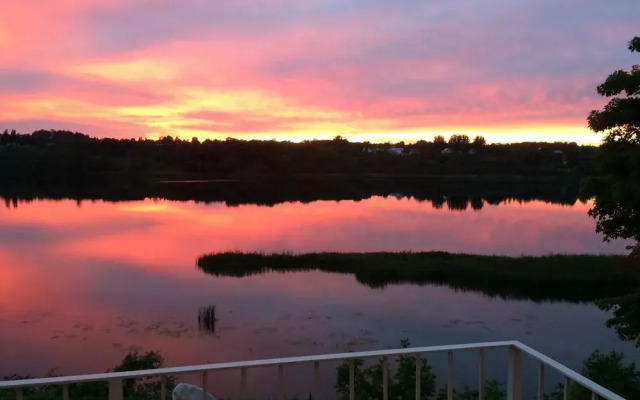 The PEAK Sunset B&B