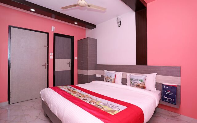 OYO 10228 Hotel Chandramouli