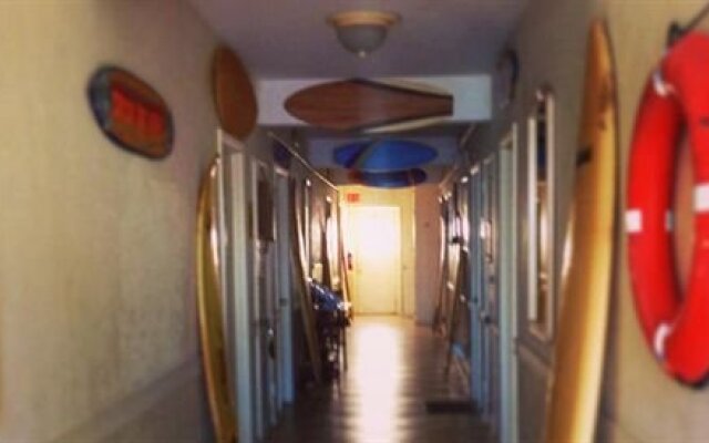 Surf Inn Hotel - Hollywood
