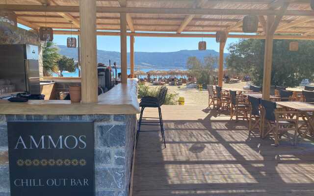 Helios Beach Hotel & Bungalows