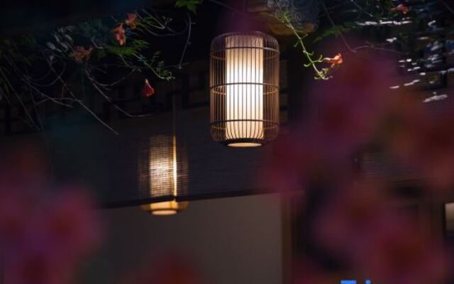 Zhenfengxuan Holiday Courtyard