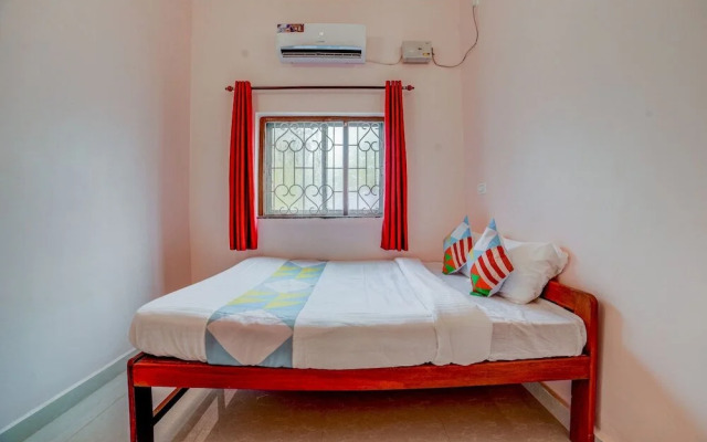 OYO Home 19884 Enticing 2BHK Mandrem