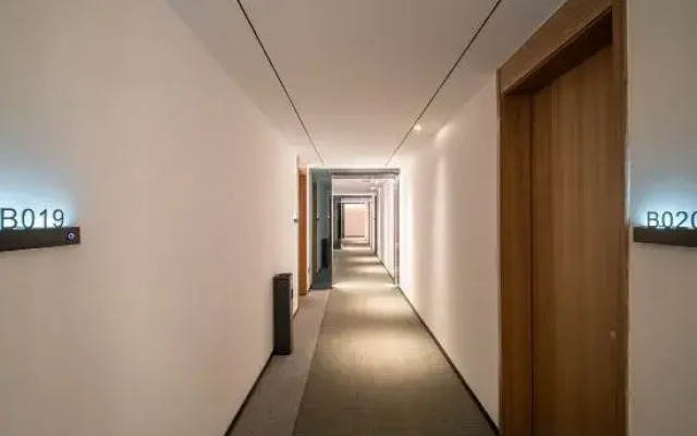 Yuxin Hotel (Zhenhua Group)