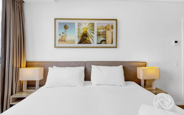 Breeze Apartment 801