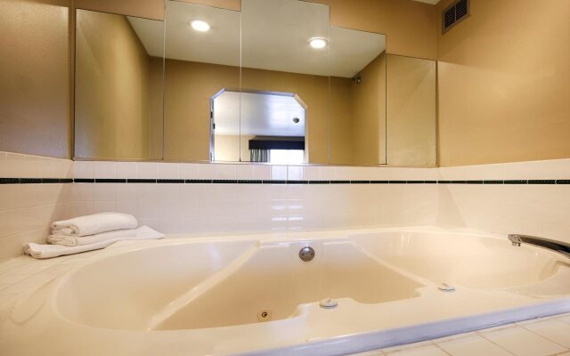 Baymont by Wyndham Marion, OH